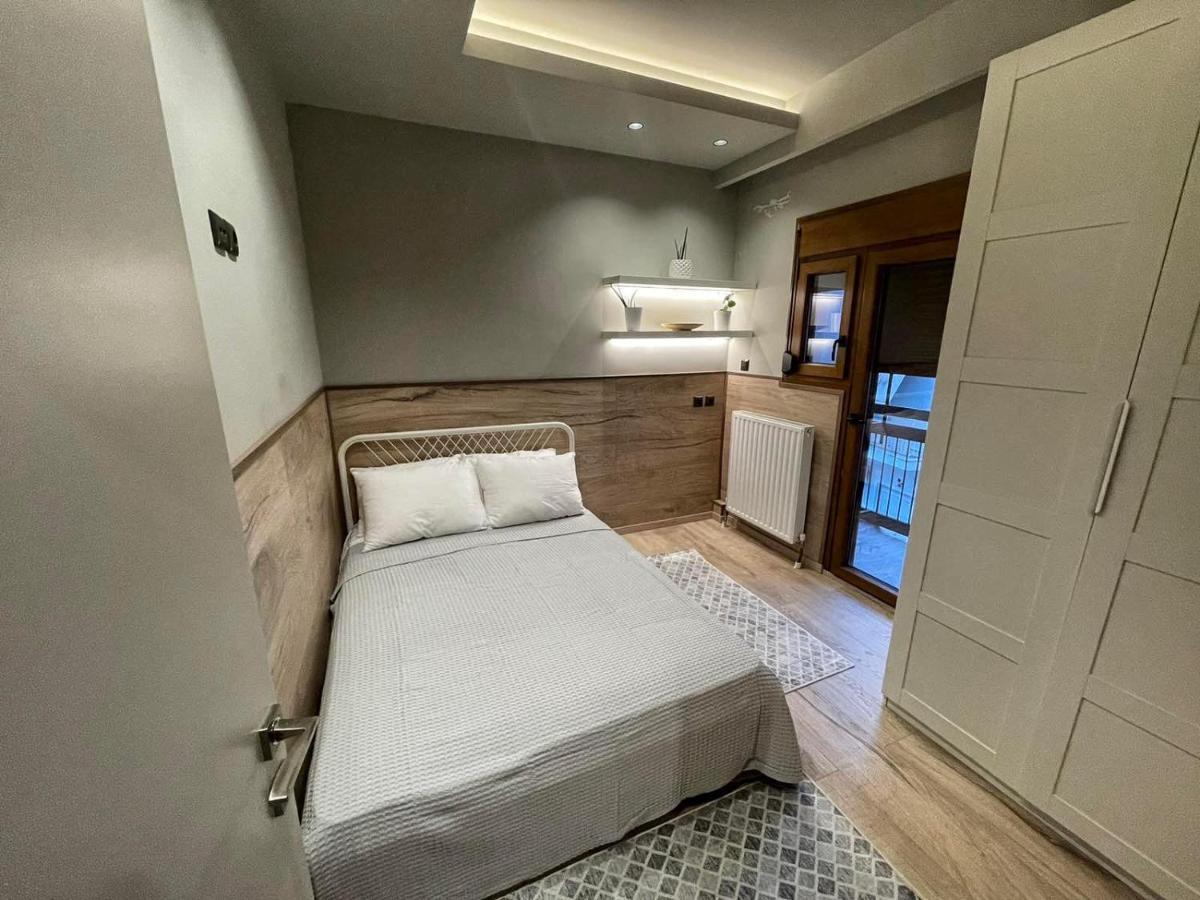 Luxury Townhouse Suite 拉里萨 外观 照片