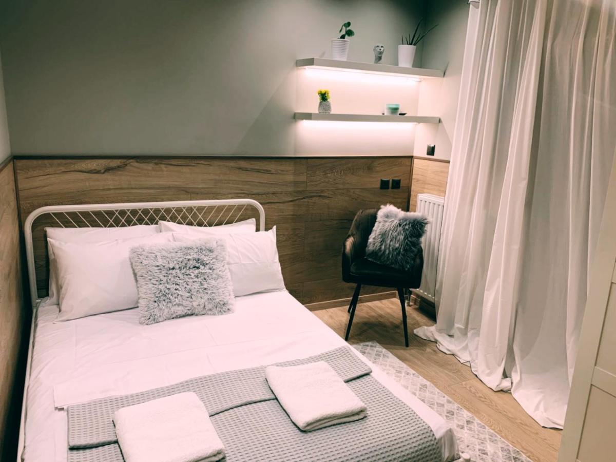Luxury Townhouse Suite 拉里萨 外观 照片