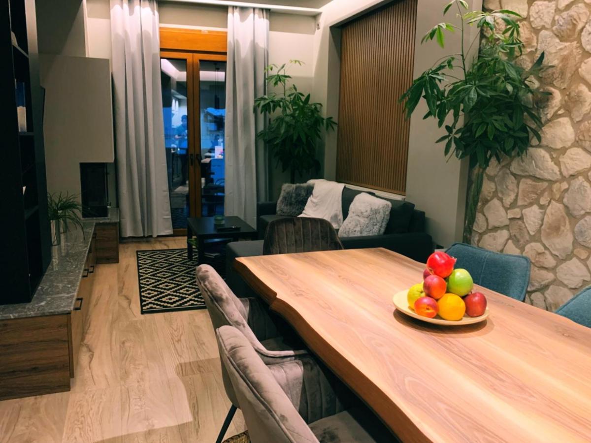 Luxury Townhouse Suite 拉里萨 外观 照片