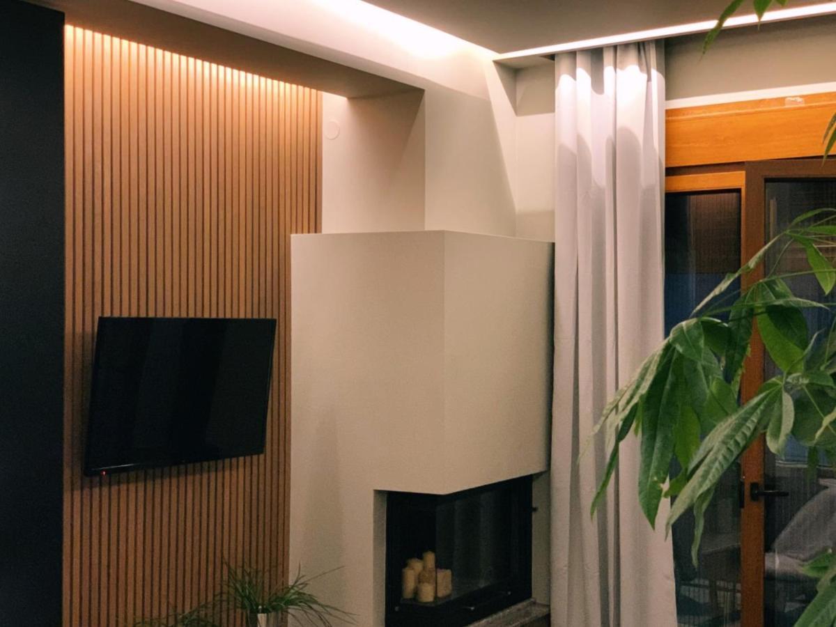 Luxury Townhouse Suite 拉里萨 外观 照片